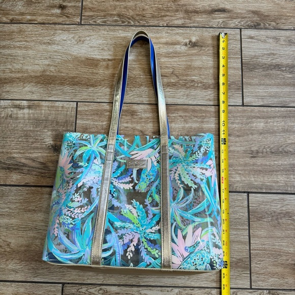 Lilly Pulitzer Clear PVC Sweet Escape Print Tote Flora Beach Bag Gold Trim - Picture 11 of 16